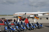 Papstbesuch: Der Papst bei seiner Ankunft auf dem Flughafen Erfurt