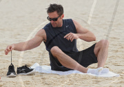 Hugh Jackman am Strand