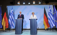 GERMANY-BERLIN-MERKEL-PAPANDREOU-MEETING