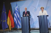GERMANY-BERLIN-MERKEL-PAPANDREOU-MEETING