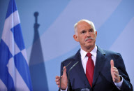 GERMANY-BERLIN-MERKEL-PAPANDREOU-MEETING