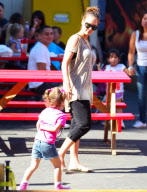 Jessica Alba, Honor Warren