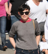 Ginnifer Goodwin seen at Disneyland with a Mystery Man After Reports of the Split with her Fiance