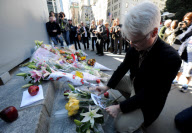 US-NEW YORK-APPLE-STEVE JOBS-CONDOLENCE