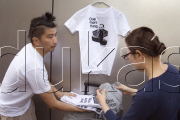 Macabre Steve Jobs shirt sold in Japan