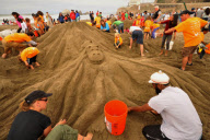 U.S.-SAN FRANCISCO-LEAP SANDCASTLE CONTEST