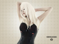 La cantante estadounidense Christina Aguilera presenta sus colecciones para la firma C&A.
