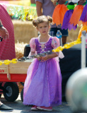 Jessica Alba and her Family Spend the Day at Shawn's Pumpkin Patch