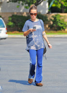 Taryn Manning Texs while Flipping the Bird 
