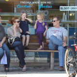 Marcia Cross shops in Santa Monica with family