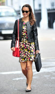 PIPPA MIDDLETON OUT IN CHELSEA