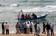 Released prisoners celebrate on Gaza beach