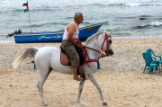 Released prisoners celebrate on Gaza beach