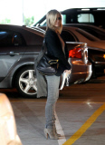 EXCLUSIVE Jennifer Aniston paranoid over weight gain 