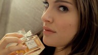La actriz Natalie Portman en el anuncio del perfume Miss Dior Cherie.