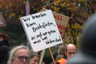Aufmarsch der Wasserwerfer: Gentrifizierungsgegner demonstrieren in Hamburg
