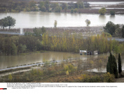 SOUTHERN FRANCE: Major flooding causes the death of a homeless person in Herault. 2011-11-06