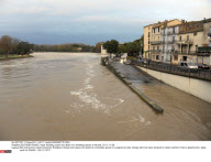 SOUTHERN FRANCE: Major flooding causes the death of a homeless person in Herault. 2011-11-06