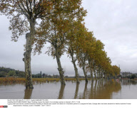 SOUTHERN FRANCE: Major flooding causes the death of a homeless person in Herault. 2011-11-06