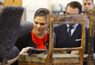 Victoria und Daniel von Schweden besuchen Handwerksunternehmen in Västernorrland