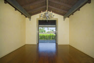 A look inside Marc AnthonyÕs West Hollywood Italian Villa.