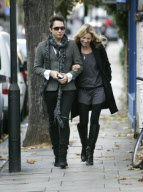 Kate Moss and Jamie Hince out and about in London, Britain - 09 Nov 2011