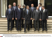 GLENEAGLES: G8 Family picture