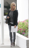 EXCLUSIVE Jennifer Aniston paranoid over weight gain 