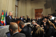 Der designierte Ministerpräsident Mario Monti gibt in Rom eine PK