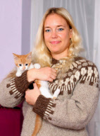 Kitten survives after being trapped in washing machine, Colchester, Essex, Britain - 10 Nov 2011