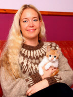 Kitten survives after being trapped in washing machine, Colchester, Essex, Britain - 10 Nov 2011