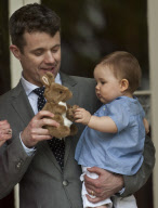Mary und Frederik von Dänemark zu Besuch bei der Generalgouverneurin im Admiralty House in Sydney