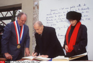MITTERRAND INAUGURE LE CENTRE CULTUREL D  E JARNAC