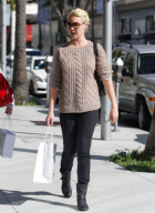 Katherine Heigl Shops With Her Parents 