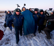 Expedition 29 Landing, outside Arkalyk, Kazakhstan - 22 Nov 2011