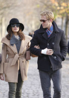 Eva Mendes and Ryan Gosling having a romantic ballade  at Pere Lachaise cemetery