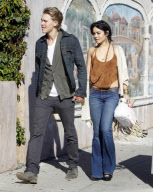 Vanessa Hudgens, Austin Butler