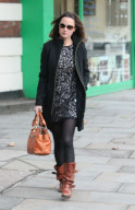 Pippa Middleton in einem schwarz-weissen Kleid unterwegs in Chelsea