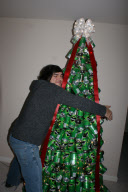 Drink can Christmas tree, Lafayette, Louisiana, America - 30 Nov 2011
