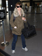 Natalie Portman leaving Los Angeles