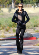 EXCLUSIVE LeAnn Rimes shopping looking skinny and chic