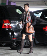 EXCLUSIVE Eva Mendes arriving at Kaiser Permanente Medical Center