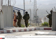 NABLUS: Israeli soldiers checkpoint