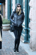 Nicky and Kathy Hilton go on the hunt for Christmas Gifts