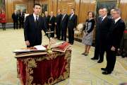 Jura de los nuevos ministros nombrados por Rajoy.