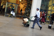 US Postal Services to shed 28 thousand jobs