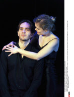 PARIS: Filage de la Piece"Lettre d une Inconnue"