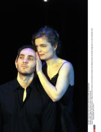 PARIS: Filage de la Piece"Lettre d une Inconnue"