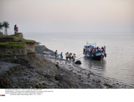 INDIA : Ghoramara island disappearing due to erosion and sea level rise