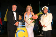 Eva Herzigova, marraine du Costa Concordia, le plus grand paquebot européen. lib. Falour